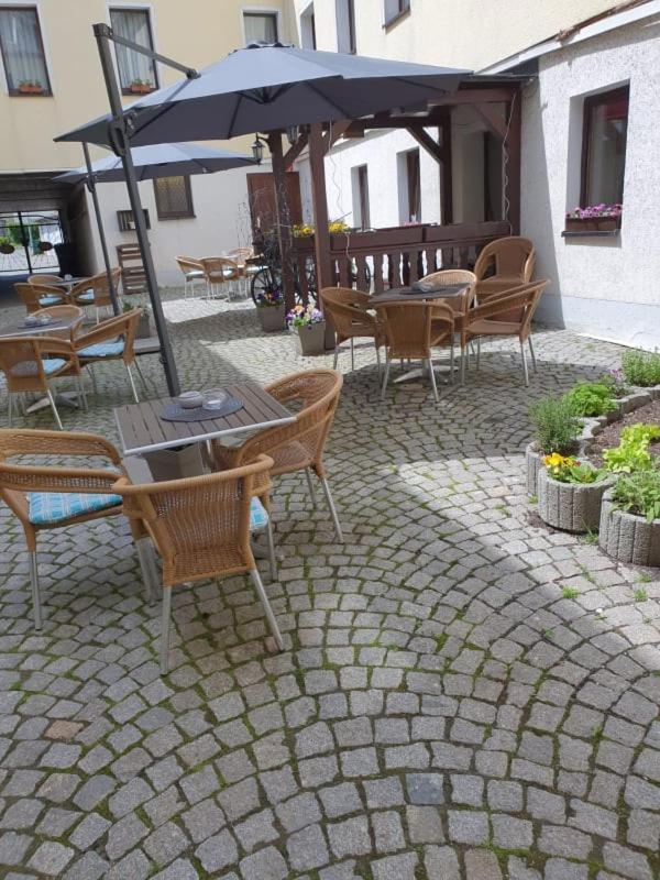 Hotel Goldener Loewe Zeulenroda-Triebes Екстер'єр фото
